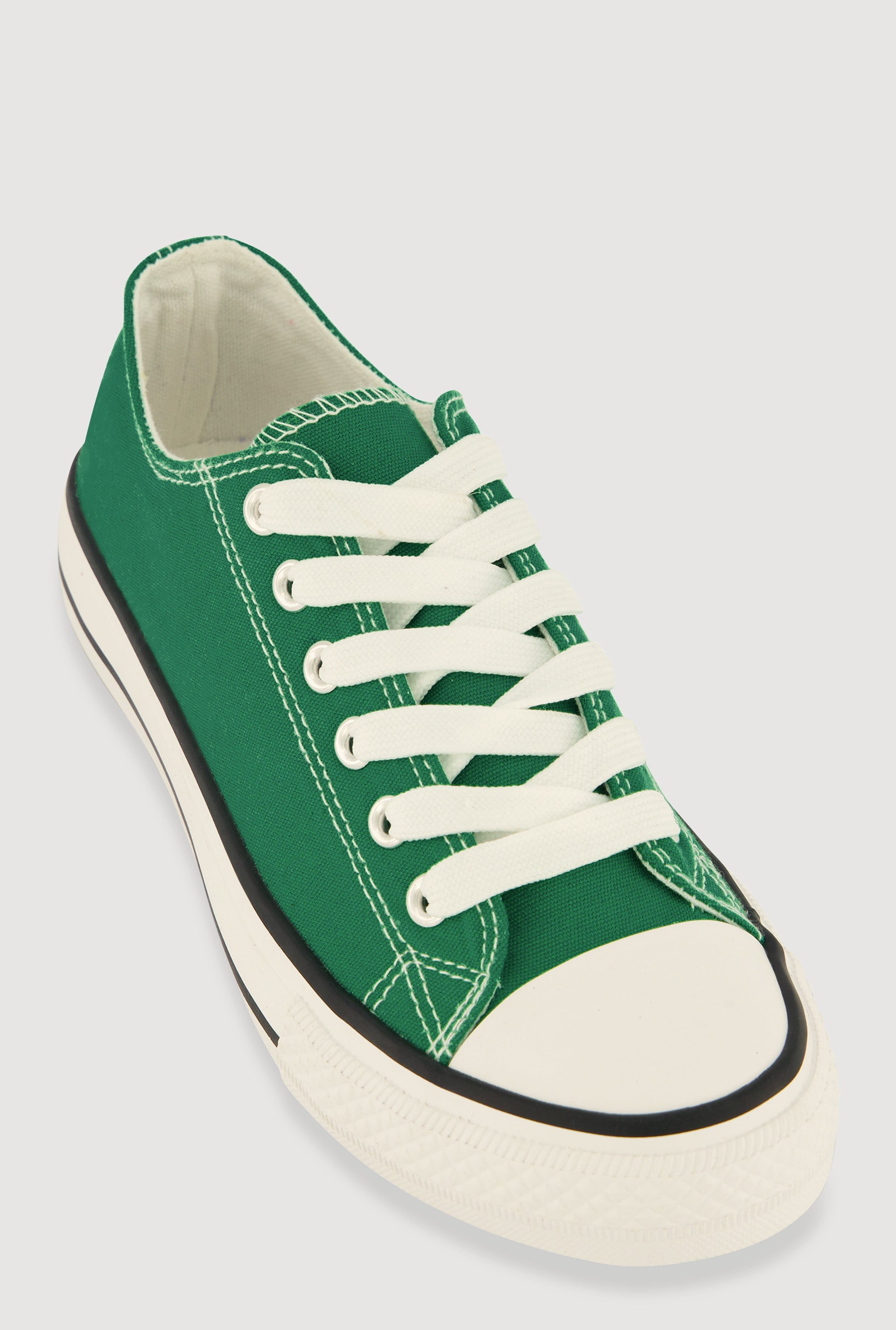 Canvas Cap Toe Low Top Sneakers