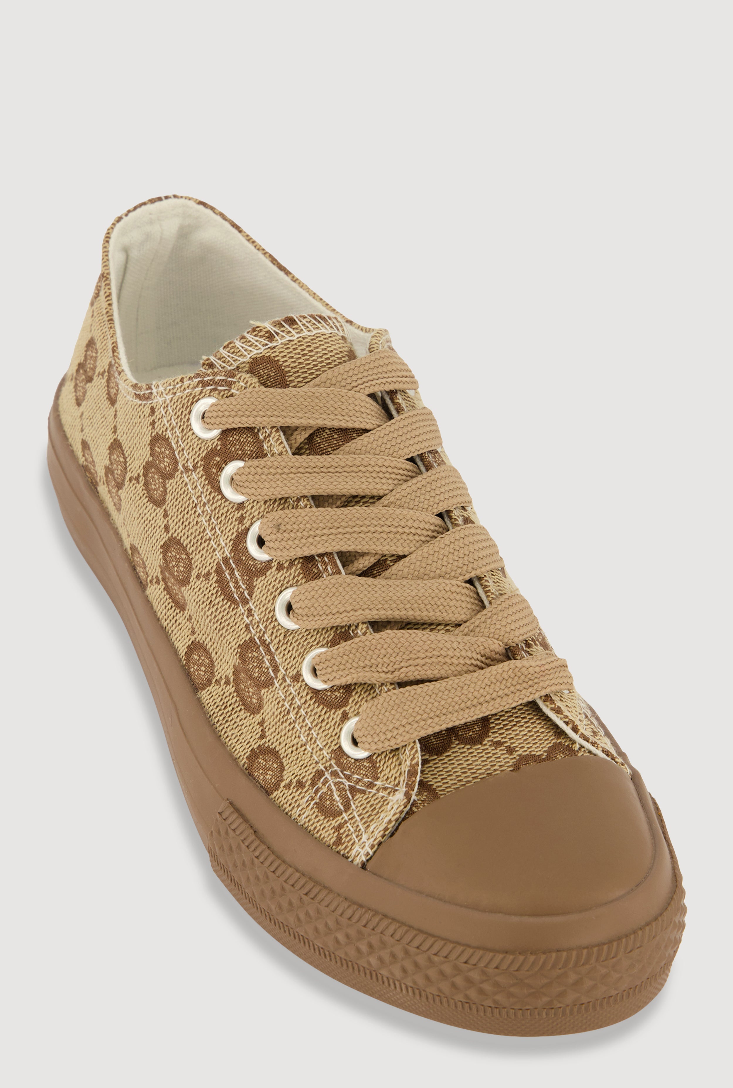 Canvas Cap Toe Low Top Sneakers