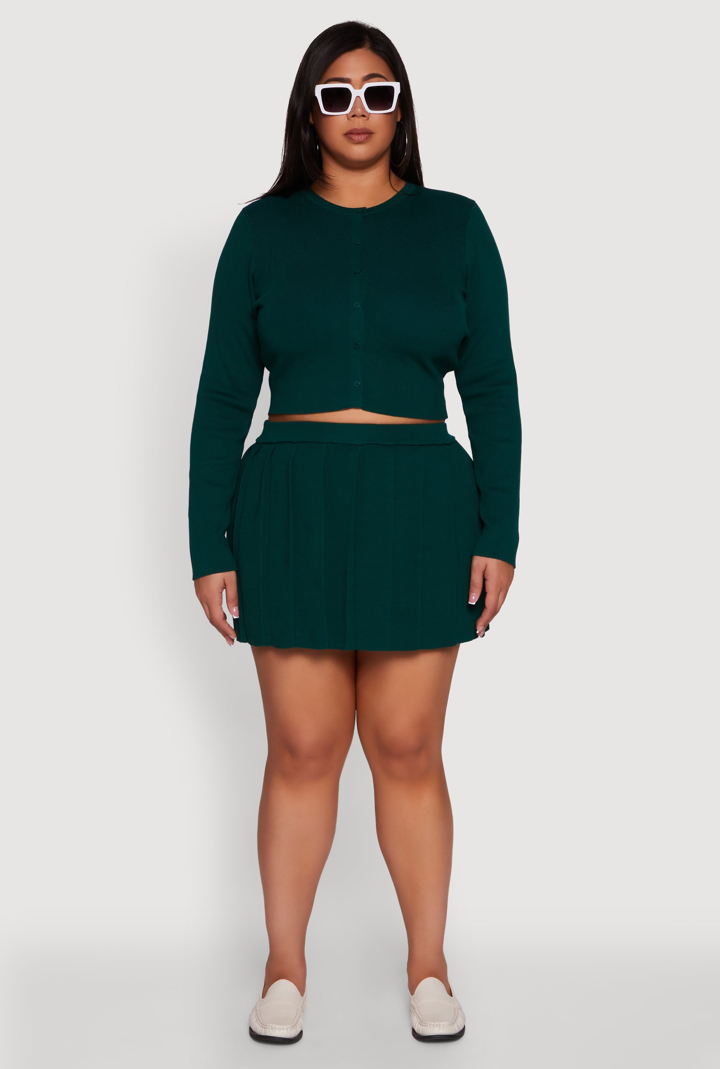 Plus Size High Waisted Solid Mini Pleated Skirt